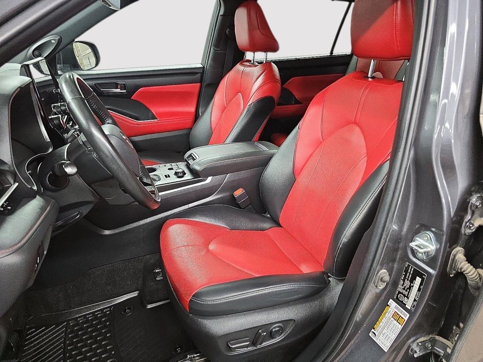 2024 Toyota Highlander XSE / HIGHLANDER / TOYOTA-8