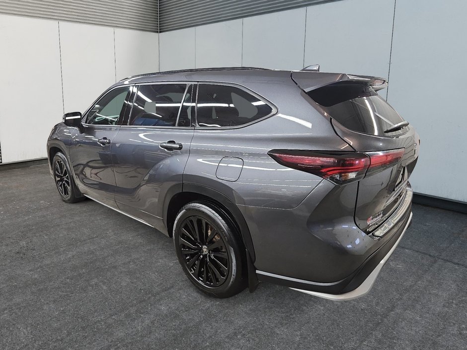 2024 Toyota Highlander XSE / HIGHLANDER / TOYOTA-3