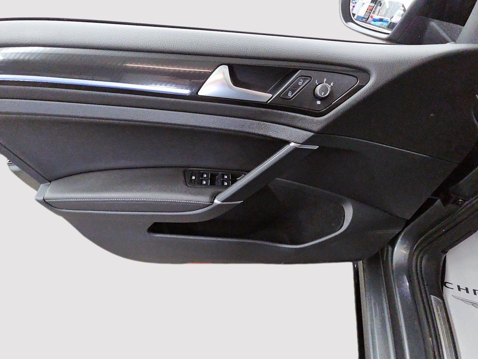 Volkswagen Golf R R / GOLF // VOLKSWAGEN 2019-10