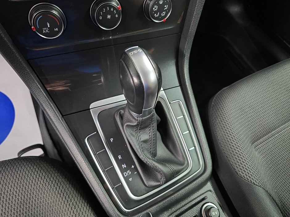 Volkswagen Golf SportWagen COMFORTLINE DSG // SIÉGES CHAUFFANT // CARPLAY 2019-14