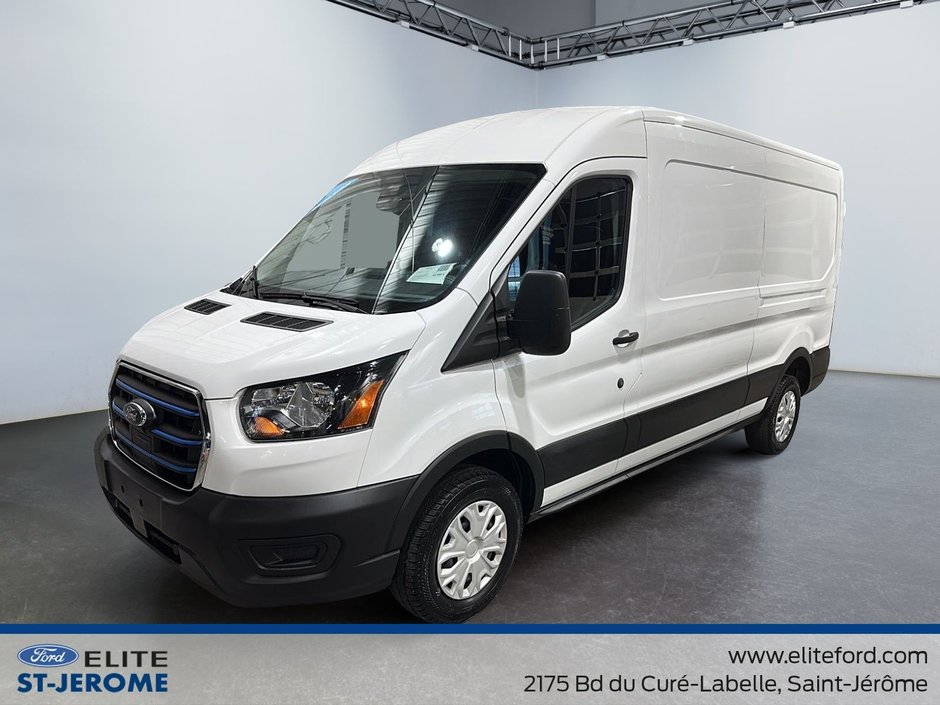 2023 Ford E-Transit Cargo Van BLANC in Charlemagne, Quebec