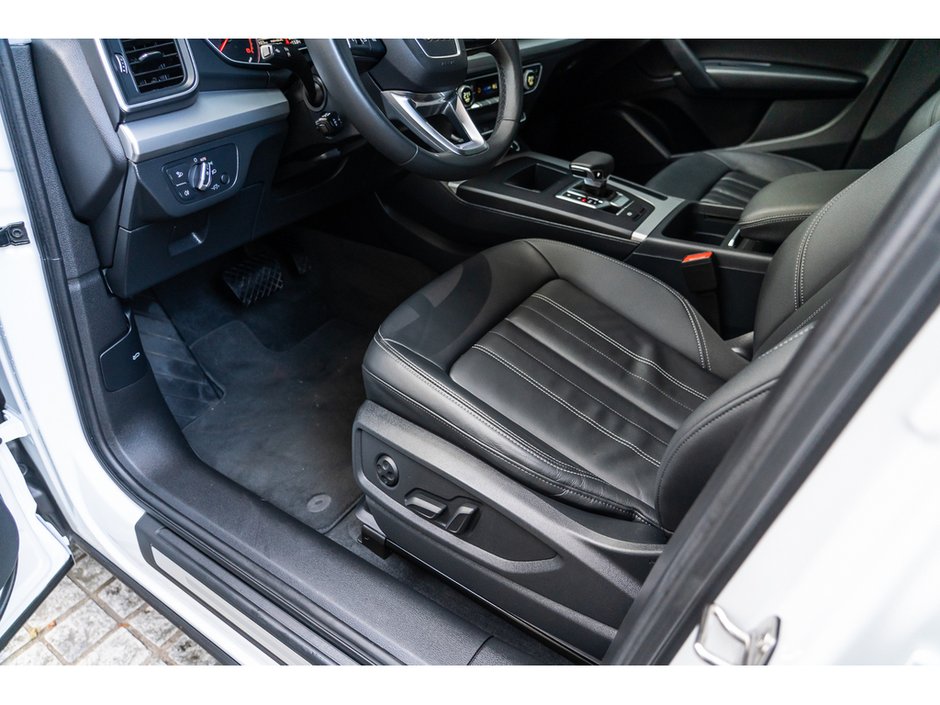 2024 Audi Q5 Komfort Everyday Luxury with Confident All-Weather Performance