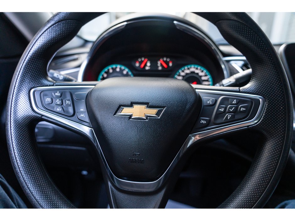 2020 Chevrolet Malibu LT Style Meets Efficiency. Drive Smart, Drive Malibu.