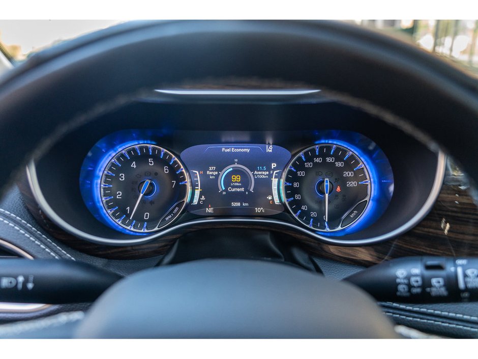 2022 Chrysler Grand Caravan SXT Family Comfort Meets Everyday Versatility