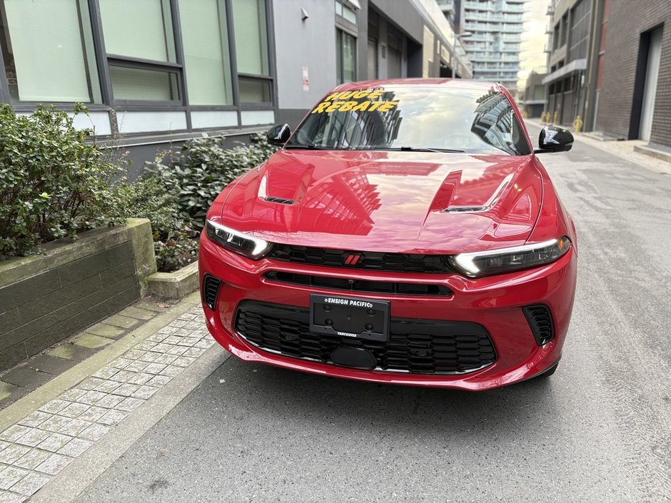 2024 Dodge Hornet R/T Sport-inspired performance. Everyday versatility.