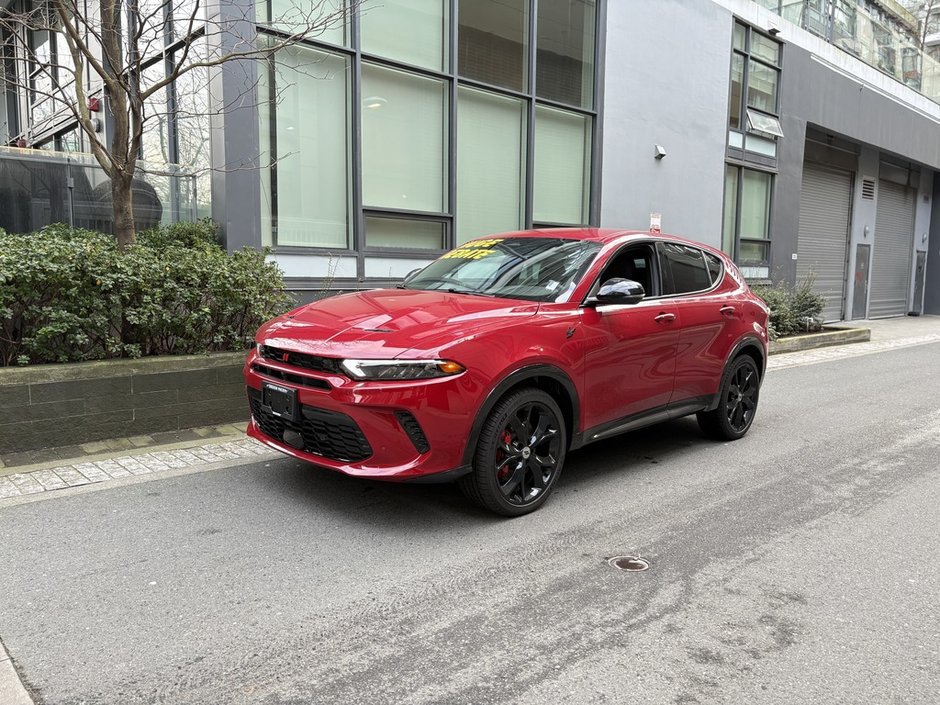 2024 Dodge Hornet R/T Sport-inspired performance. Everyday versatility.