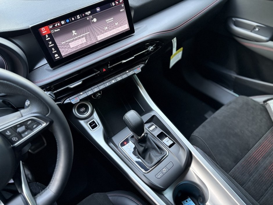 2024 Dodge Hornet R/T Electrified Dodge Performance in a Bold Compact SUV