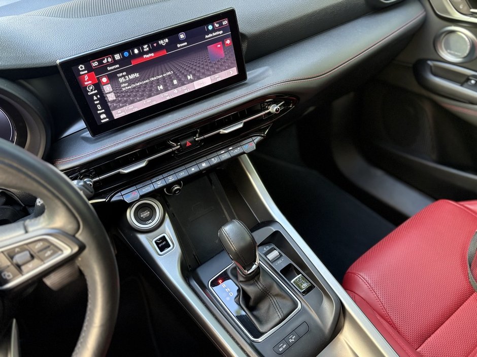 2024 Dodge Hornet R/T Plus Performance Meets Plug-In Hybrid Efficiency