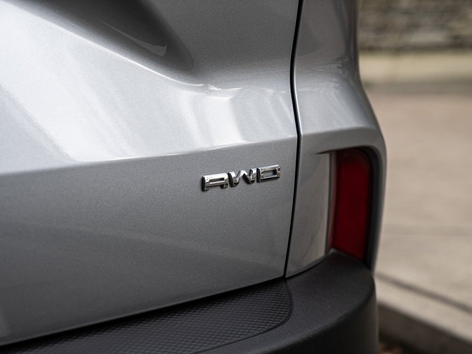 2023 Ford Escape Platinum Luxury Meets Efficiency in a Modern SUV