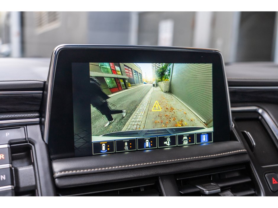 2023 GMC Yukon XL SLT Space, Comfort & Capability for Your Whole Crew