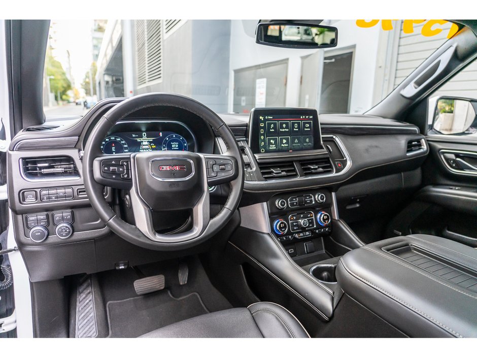 2023 GMC Yukon XL SLT Space, Comfort & Capability for Your Whole Crew