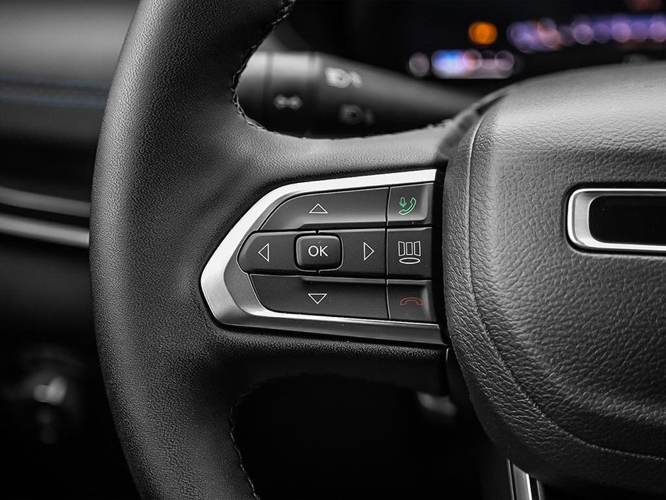 2025 Jeep Compass ALTITUDE