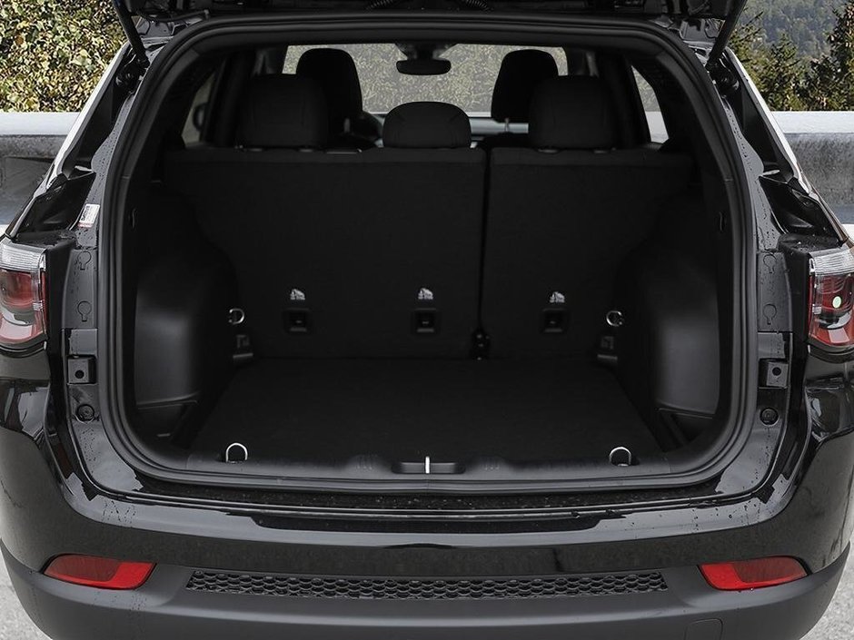 2025 Jeep Compass SPORT