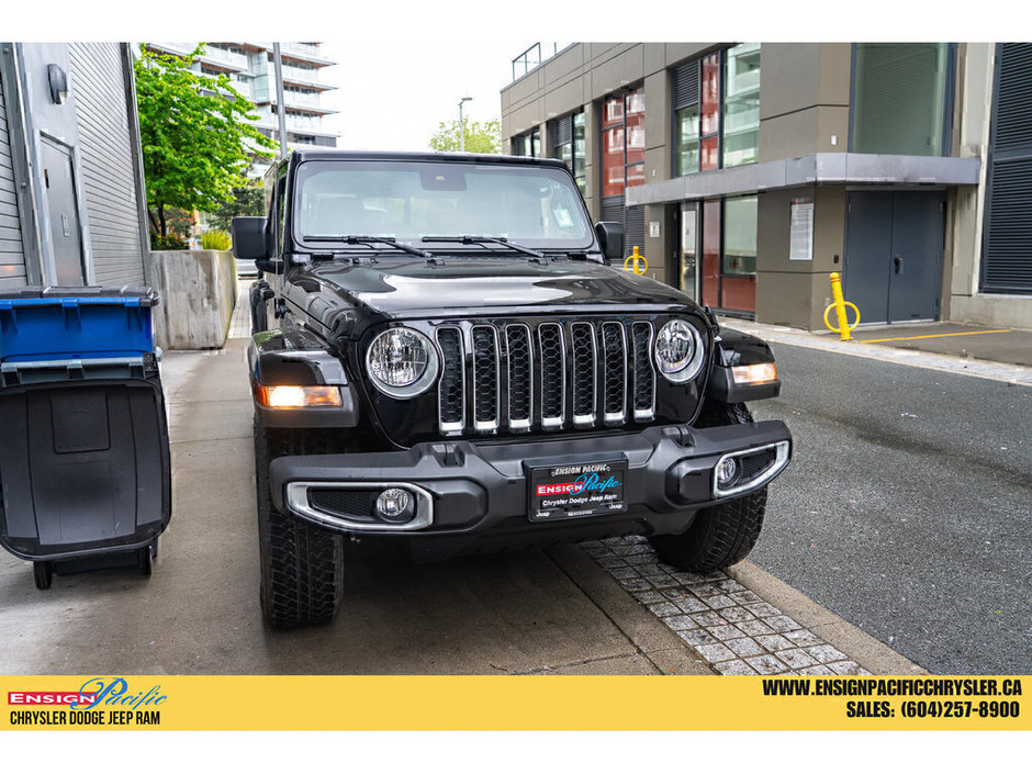 2021 Jeep Gladiator Overland