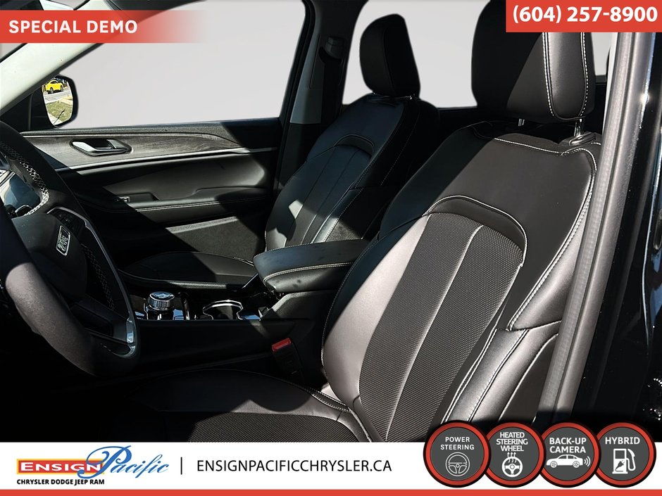 2023 Jeep Grand Cherokee 4xe 4xe 4xe Luxury meets efficiency in Jeep’s plug-in hybrid SUV.