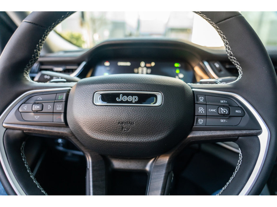 2023 Jeep Grand Cherokee 4xe 30th Anniversary