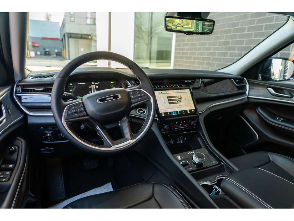 2023 Jeep Grand Cherokee 4xe 30th Anniversary