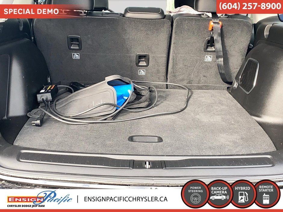 2023 Jeep Grand Cherokee 4xe 4xe Overland 4xe Commanding luxury. Electrified Jeep capability.