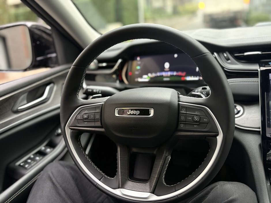2023 Jeep Grand Cherokee 4xe 4xe Overland 4xe Commanding luxury. Electrified Jeep capability.