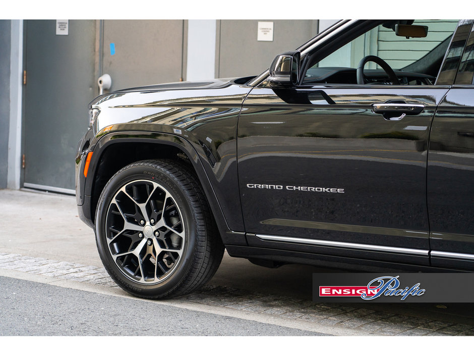 2023 Jeep Grand Cherokee Summit Reserve