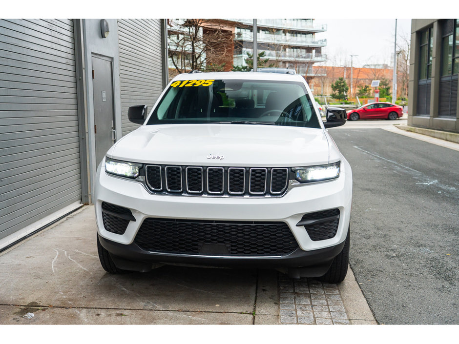 2023 Jeep Grand Cherokee Laredo