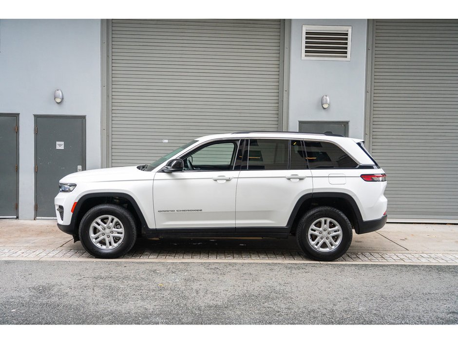 2023 Jeep Grand Cherokee Laredo 2023 Jeep Grand Cherokee Laredo – Iconic Capability Meets Everyday Luxury