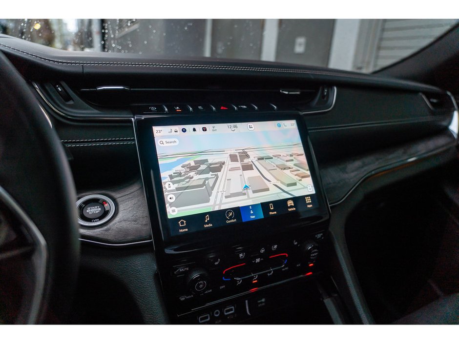 2023 Jeep Grand Cherokee Overland Iconic Capability Meets Everyday Luxury