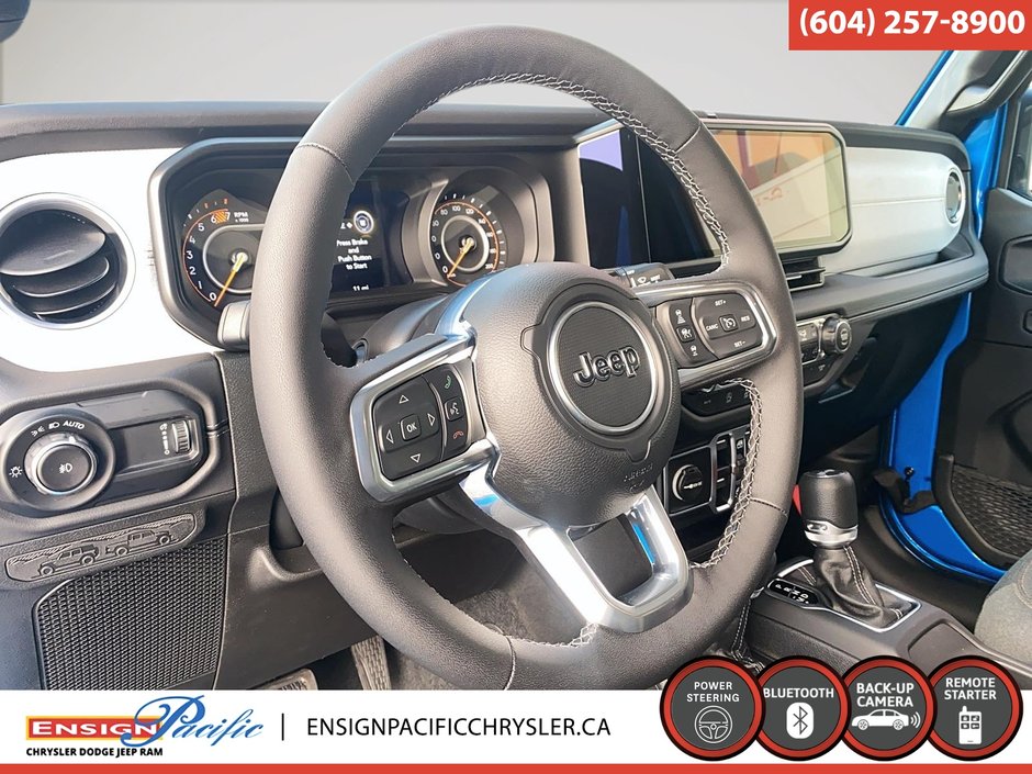 2025 Jeep WRANGLER 4-Door SAHARA