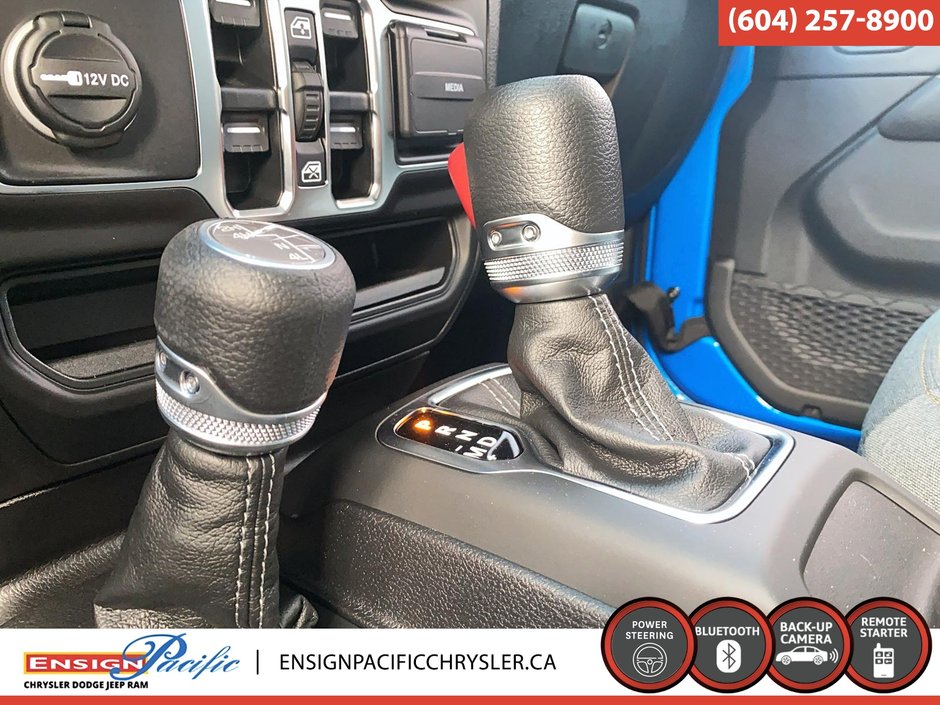 2025 Jeep WRANGLER 4-Door SAHARA