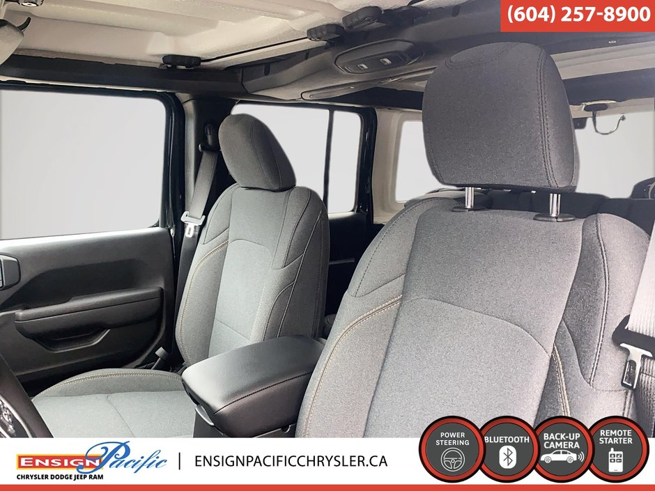 2025 Jeep Wrangler 4-Door WILLYS