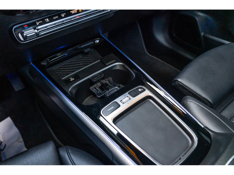 2024 Mercedes-Benz GLB 250 Premium Style Meets Everyday Versatility