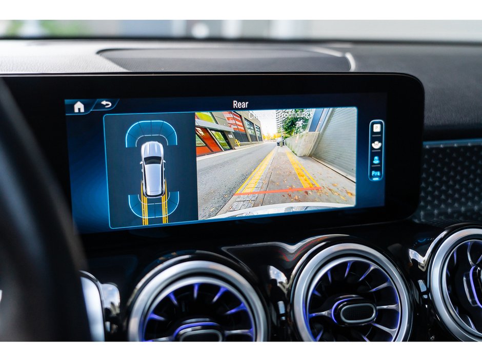 2024 Mercedes-Benz GLB 250 Premium Style Meets Everyday Versatility