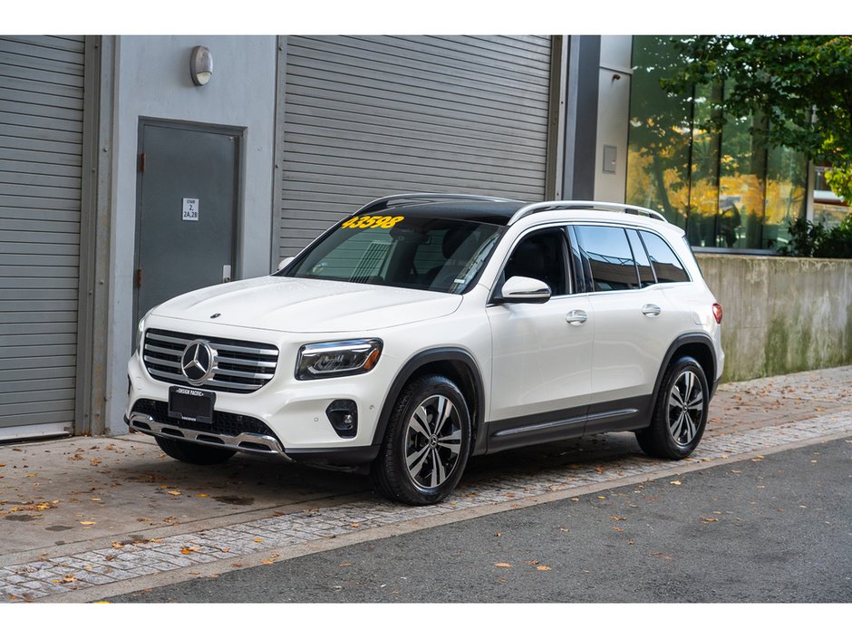 2024 Mercedes-Benz GLB 250 Premium Style Meets Everyday Versatility