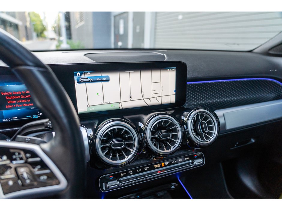 2024 Mercedes-Benz GLB 250 Premium Style Meets Everyday Versatility