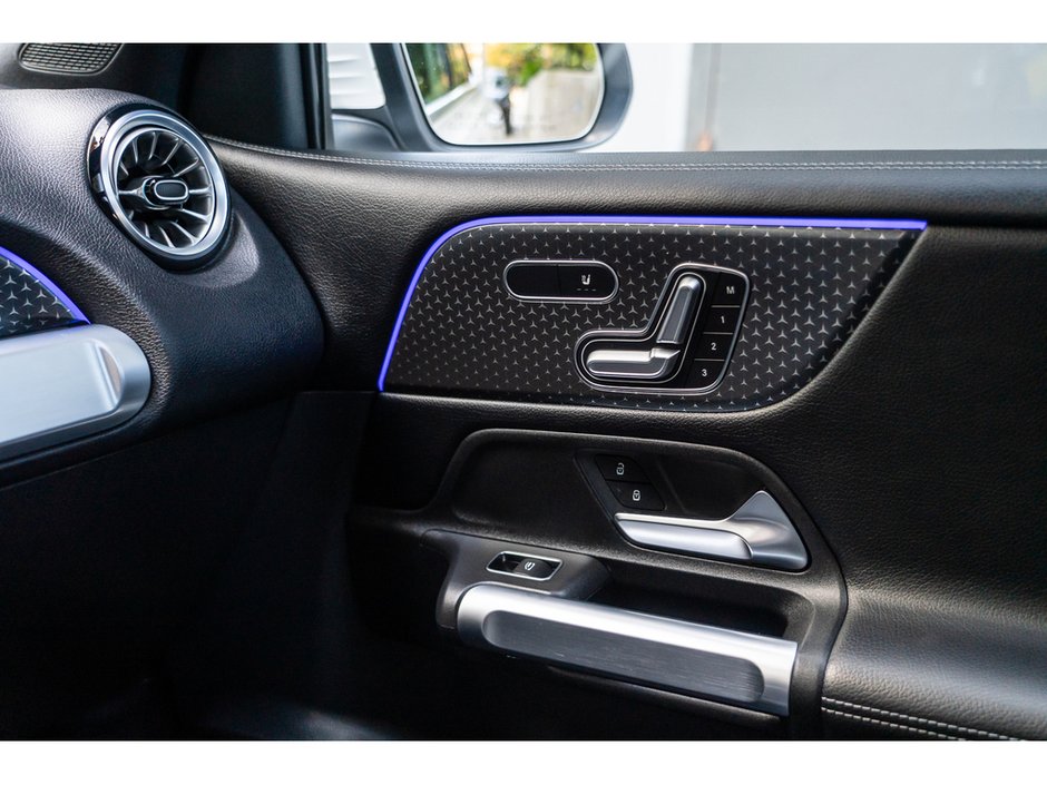 2024 Mercedes-Benz GLB 250 Premium Style Meets Everyday Versatility