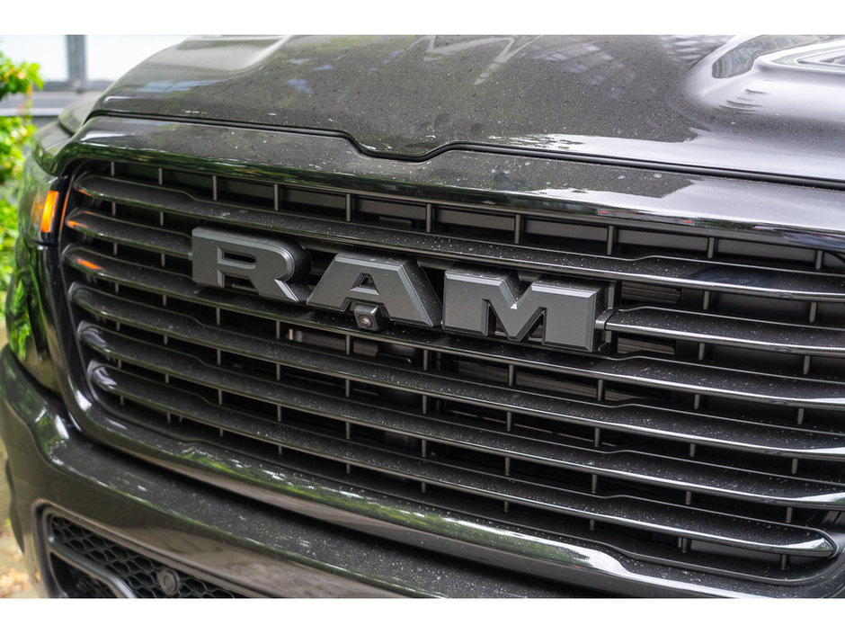 2025 Ram 1500 SPORT