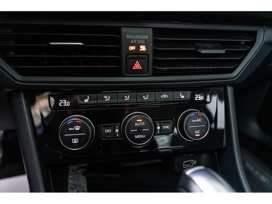 2020 Volkswagen Jetta Highline Affordable comfort meets Volkswagen reliability.