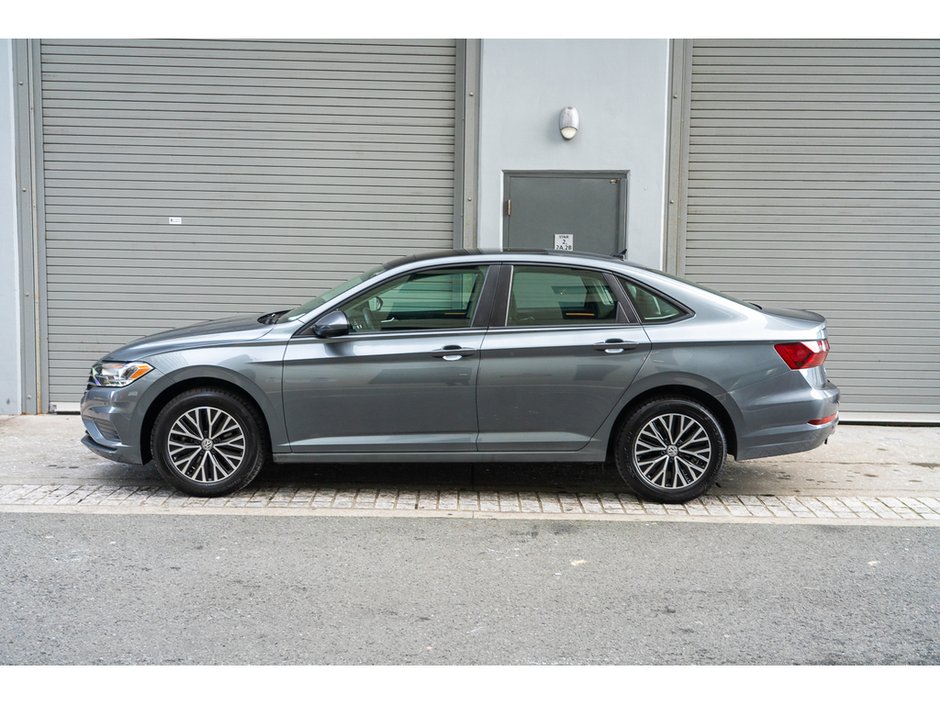2020 Volkswagen Jetta Highline Affordable comfort meets Volkswagen reliability.