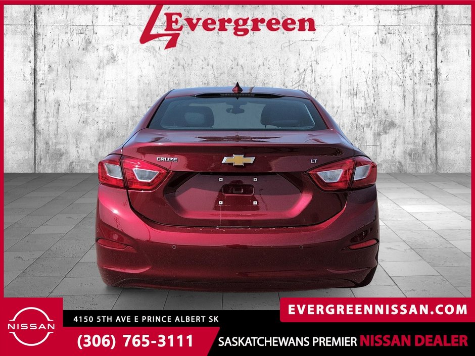 2019 Chevrolet Cruze LT GREAT FUEL ECONOMY AND SHARP LOOKING!