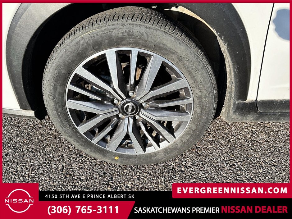 2023 Nissan Kicks SV GREAT COMMUTER & LOW KMS!