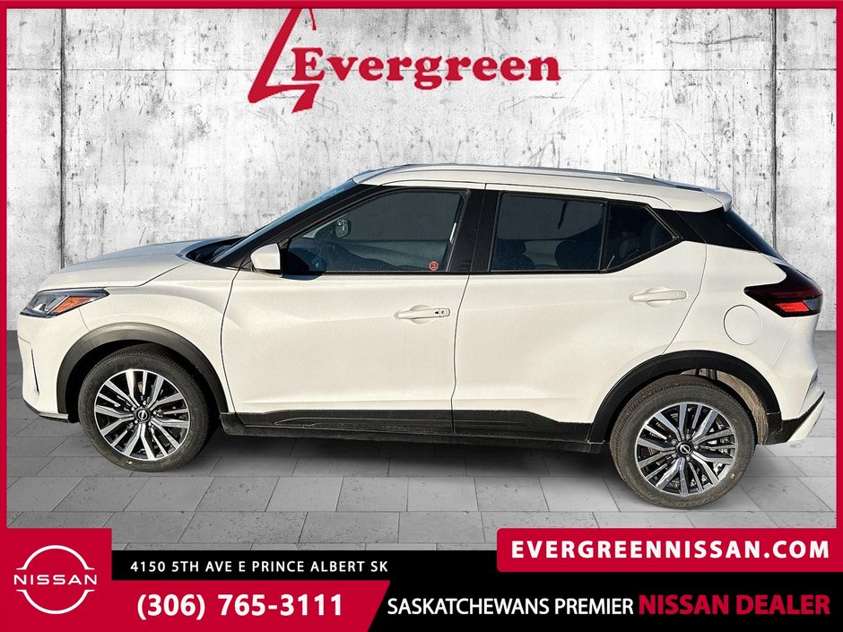 2023 Nissan Kicks SV GREAT COMMUTER & LOW KMS!