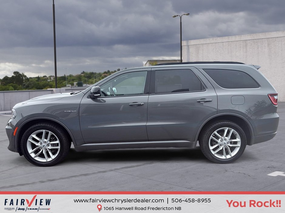 2025 Dodge Durango R/T Loaded with 5.7 hemi new tires, new brakes