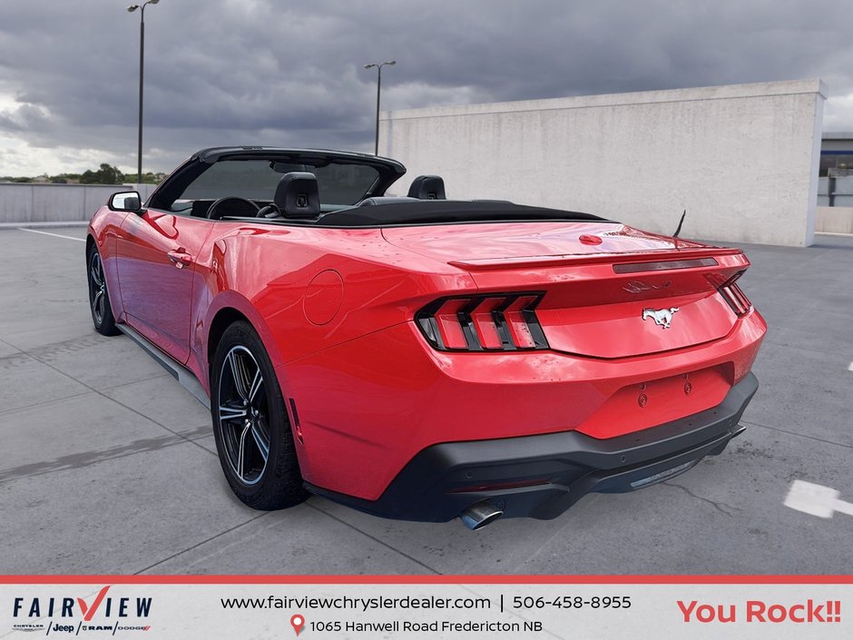 2025 Ford Mustang Eco sport premium