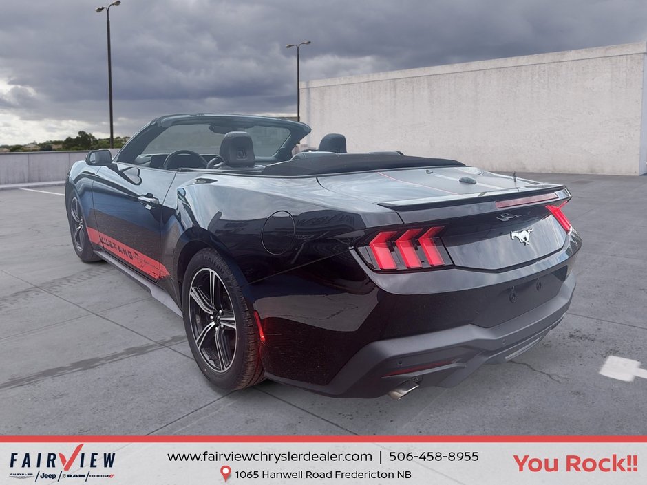 2025 Ford Mustang Eco-boost premium