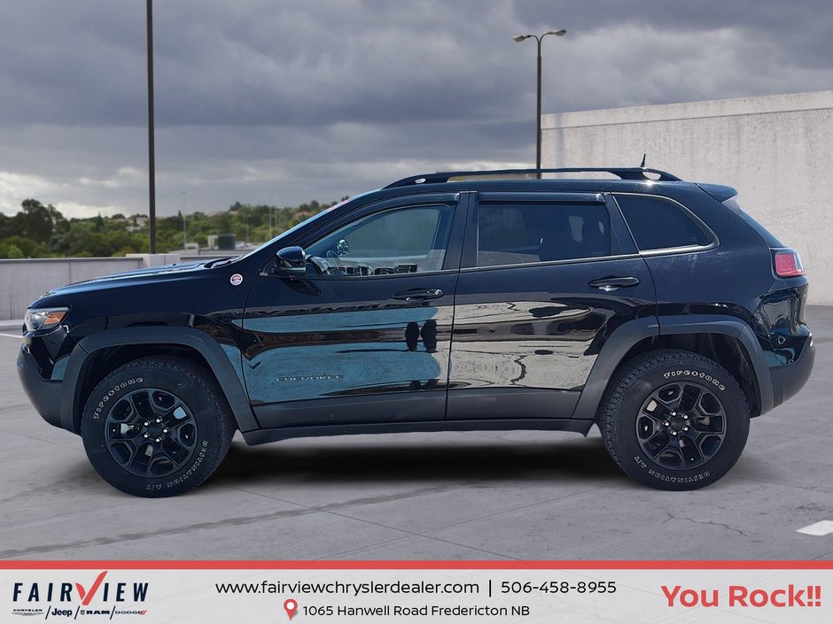 2022 Jeep Cherokee Trailhawk V6 immaculate condition