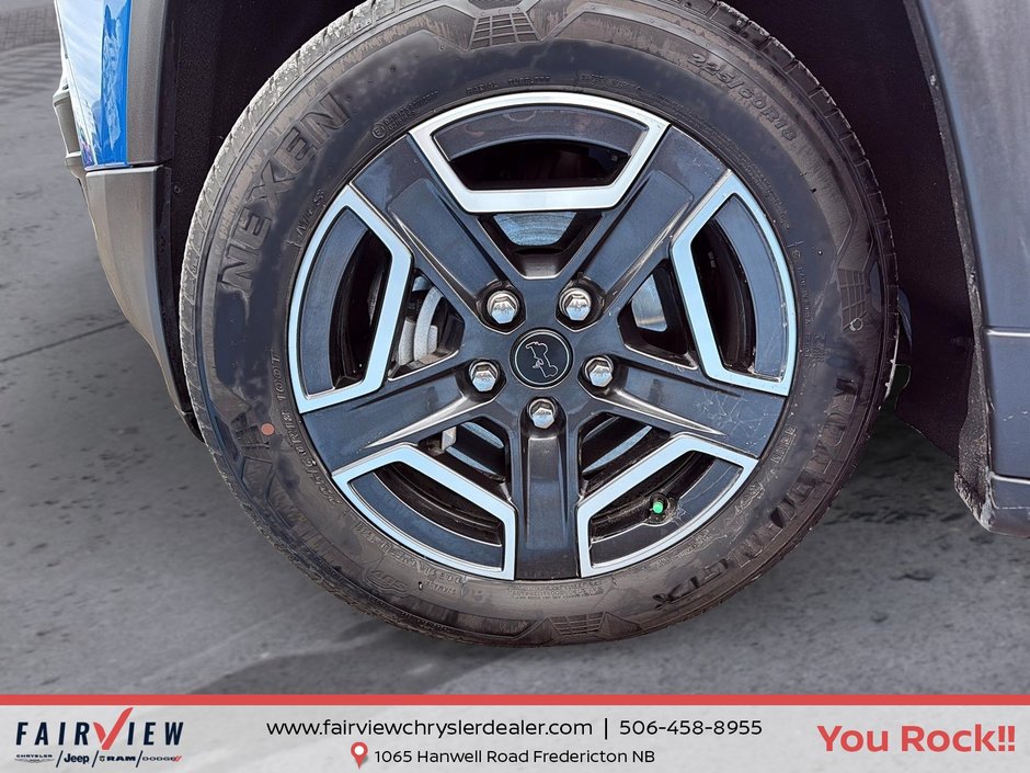 2026 Jeep Cherokee Laredo 10,000 OFF
