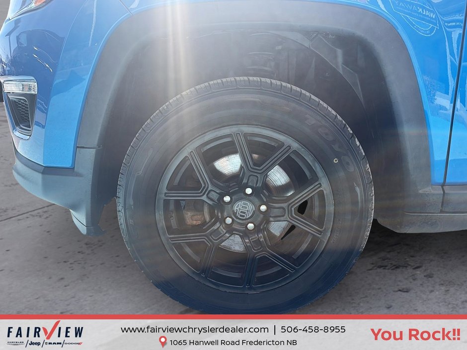 2018 Jeep Compass North Loaded with leather new two-year MVI