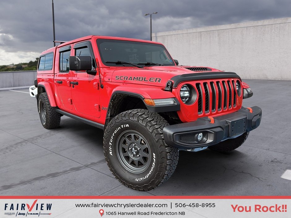 2023 Jeep Gladiator Mojave $10,000 in accessories Upgraded rims, tires, , insulated cap, , running boards, canoe racks