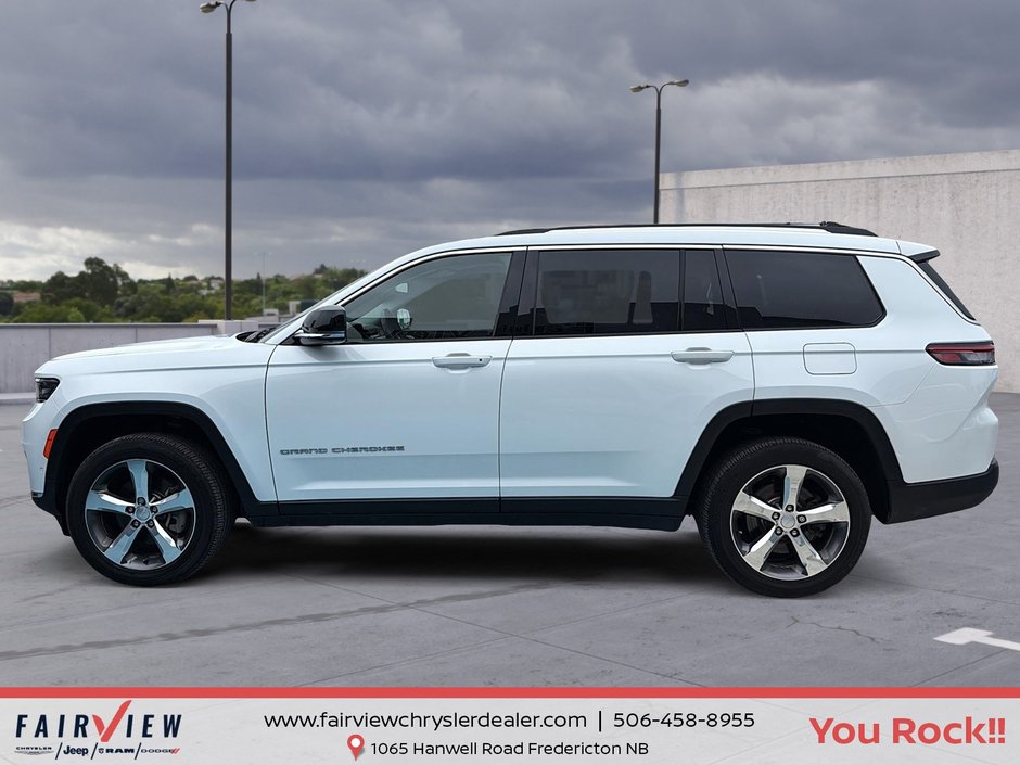 2022 Jeep Grand Cherokee L Limited Seven passenger, full panoramic roof 360 cameras heated cool seating