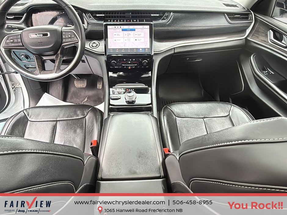 2022 Jeep Grand Cherokee L Limited Seven passenger, full panoramic roof 360 cameras heated cool seating